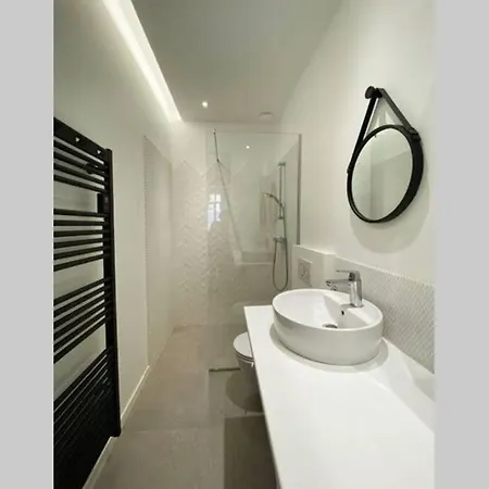 Le Clemenceau Apartment