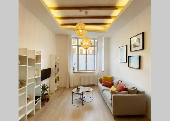 Le Clemenceau Apartment *