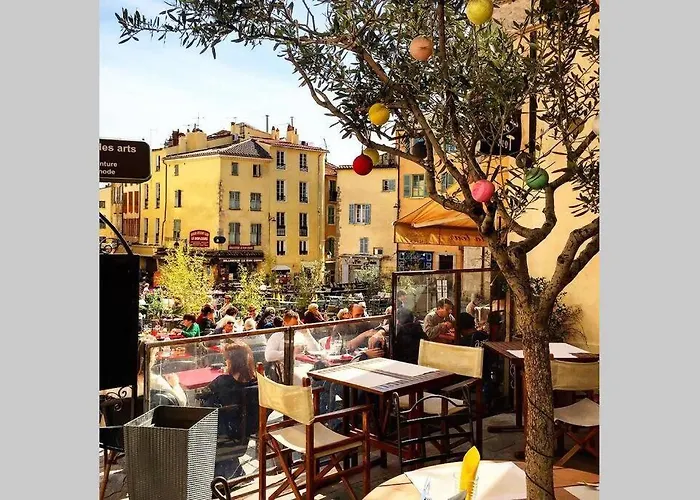 Apartment Le Clemenceau Hyeres