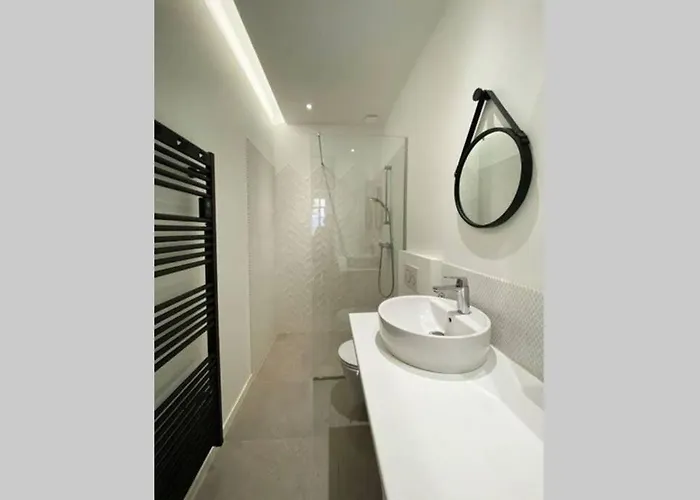 Le Clemenceau Apartment